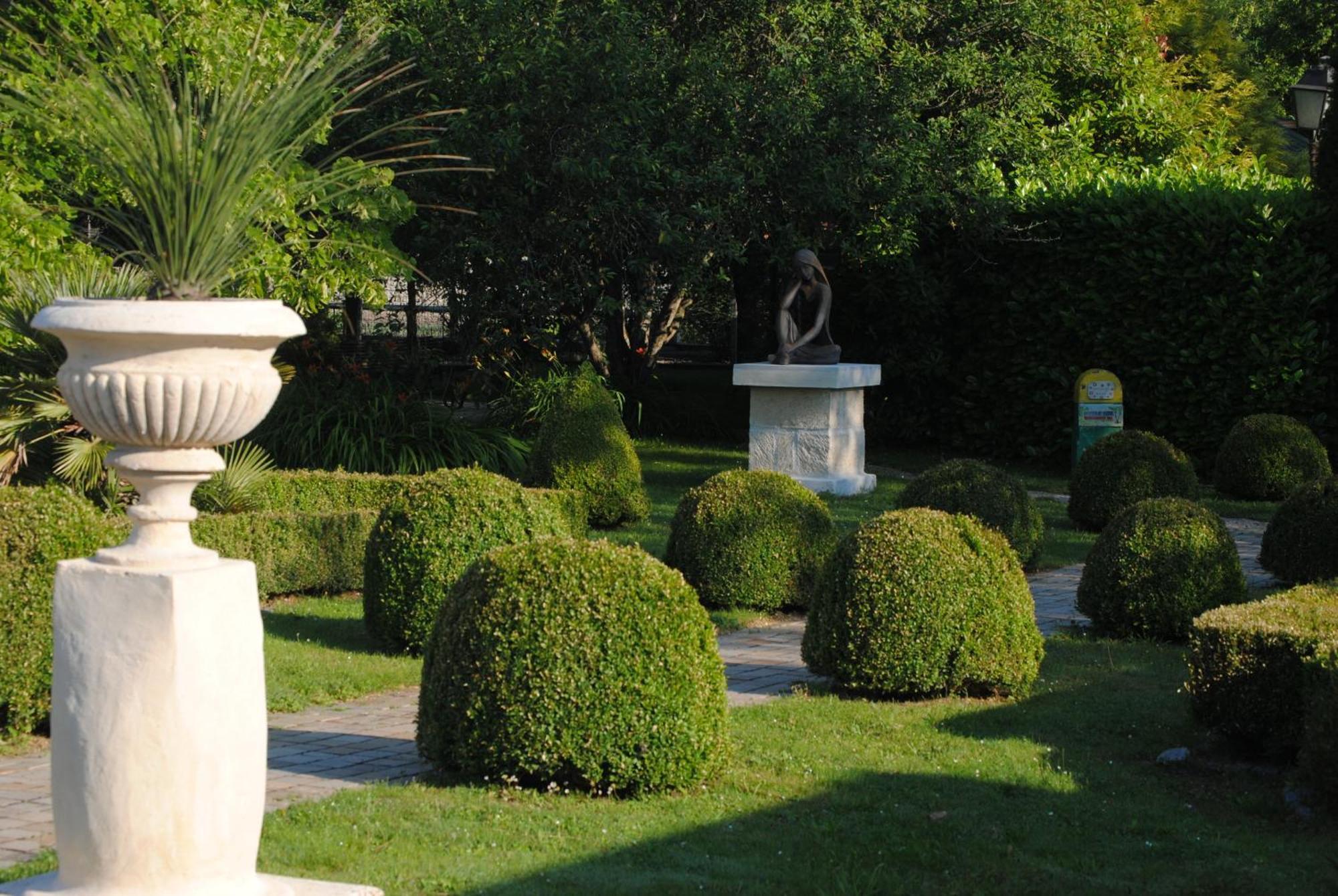 Les Insolites Du Grand Logis Marchais  外观 照片