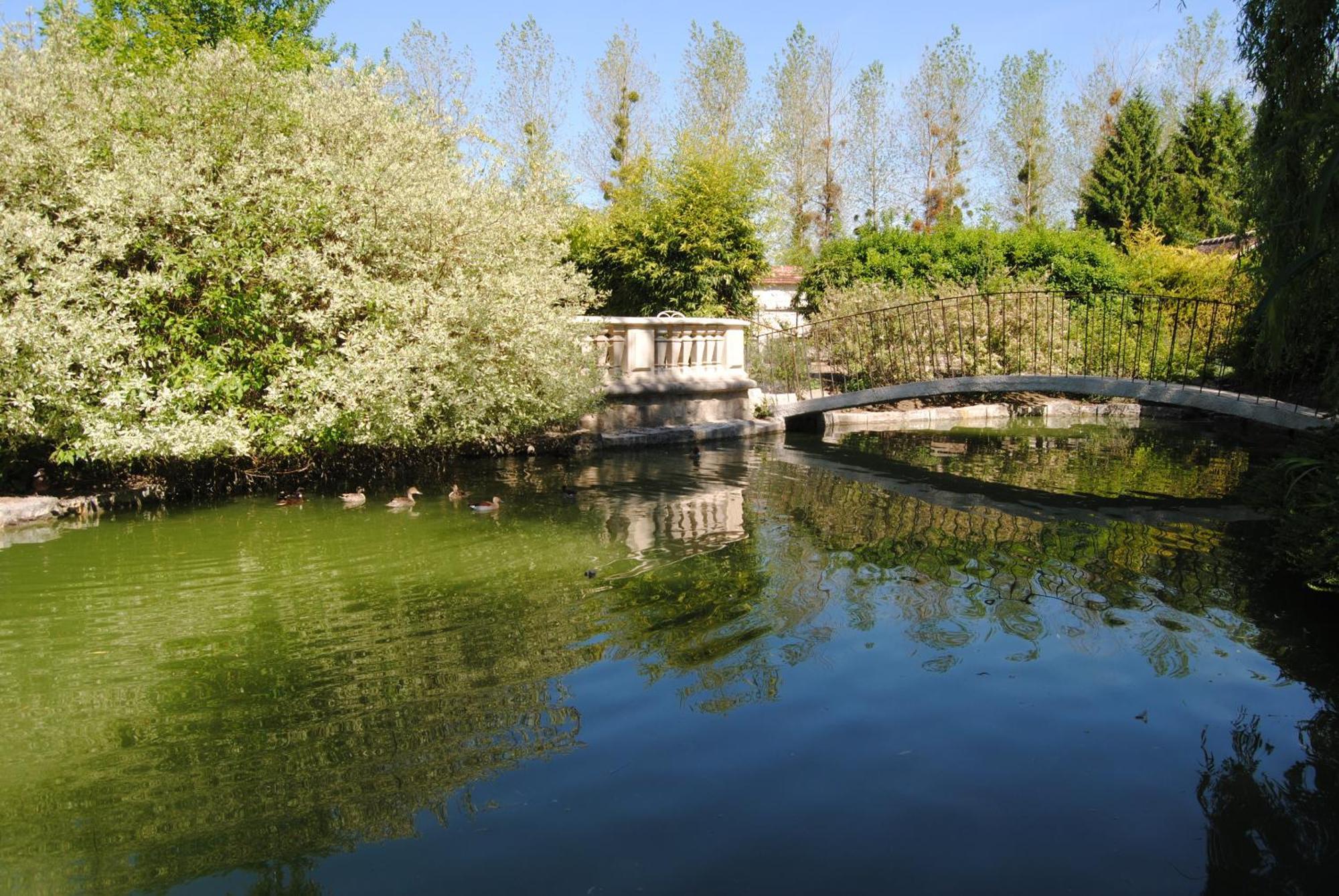 Les Insolites Du Grand Logis Marchais  外观 照片
